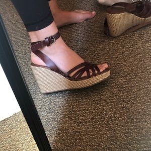 American Eagle wedge sandal